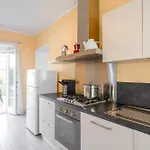 Gino Apartment *