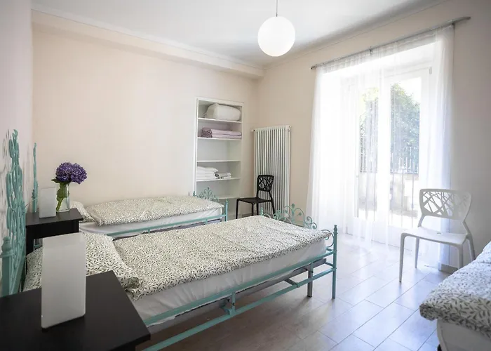 Gino كانيرو ريفييرا