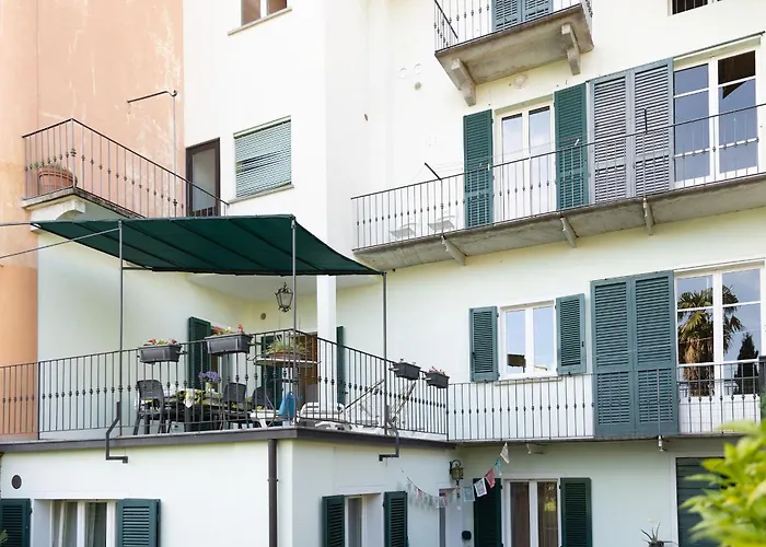 Gino كانيرو ريفييرا